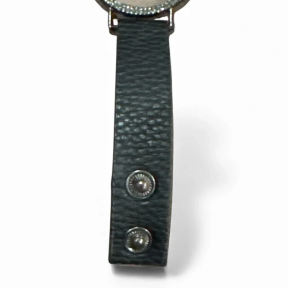 Black Leather Glitzy Silver Circle Bracelet Size OS Adjustable